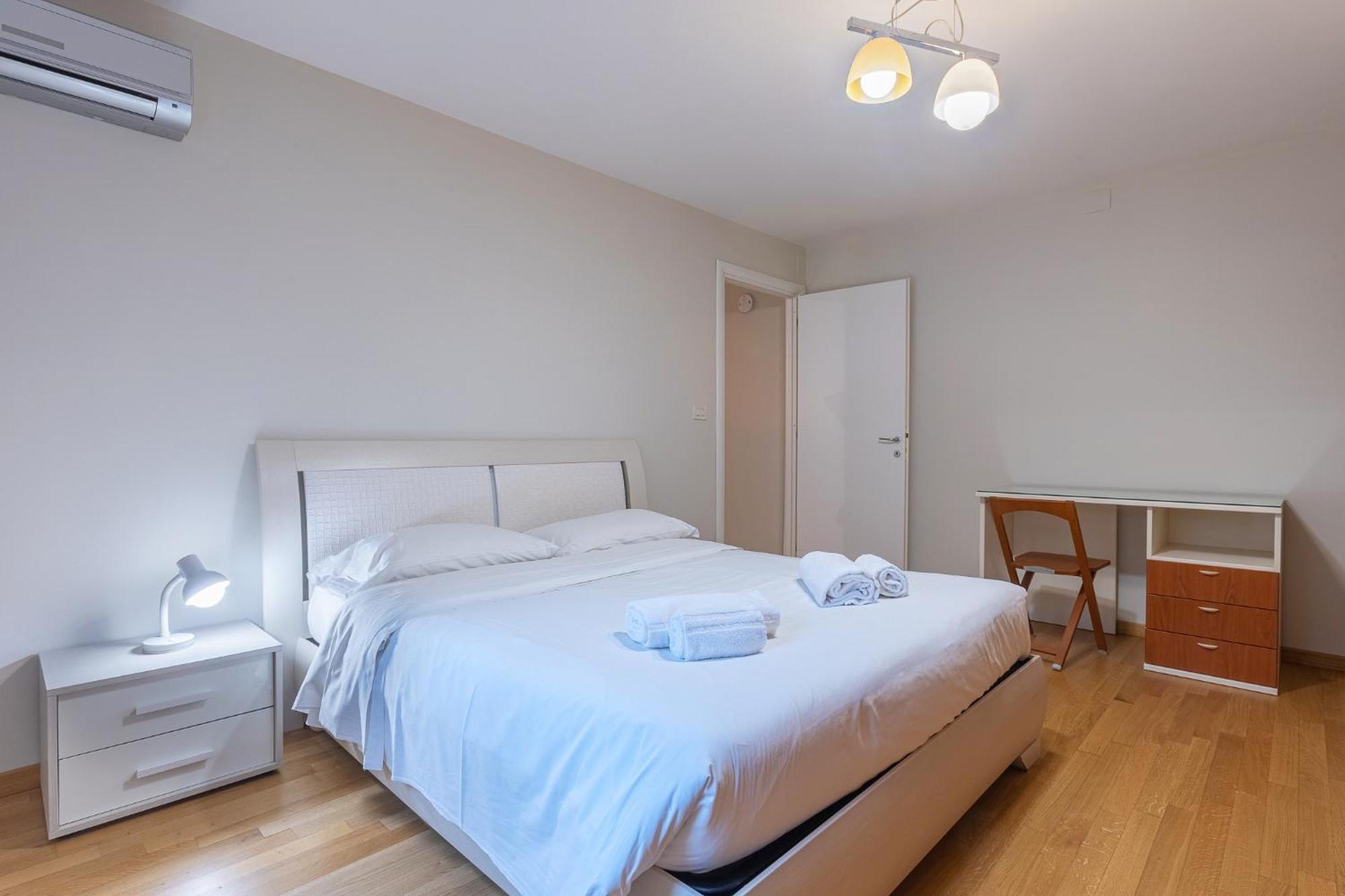 Nel Cuore Del Centro Storico Cozy Apartment Bologna Bagian luar foto